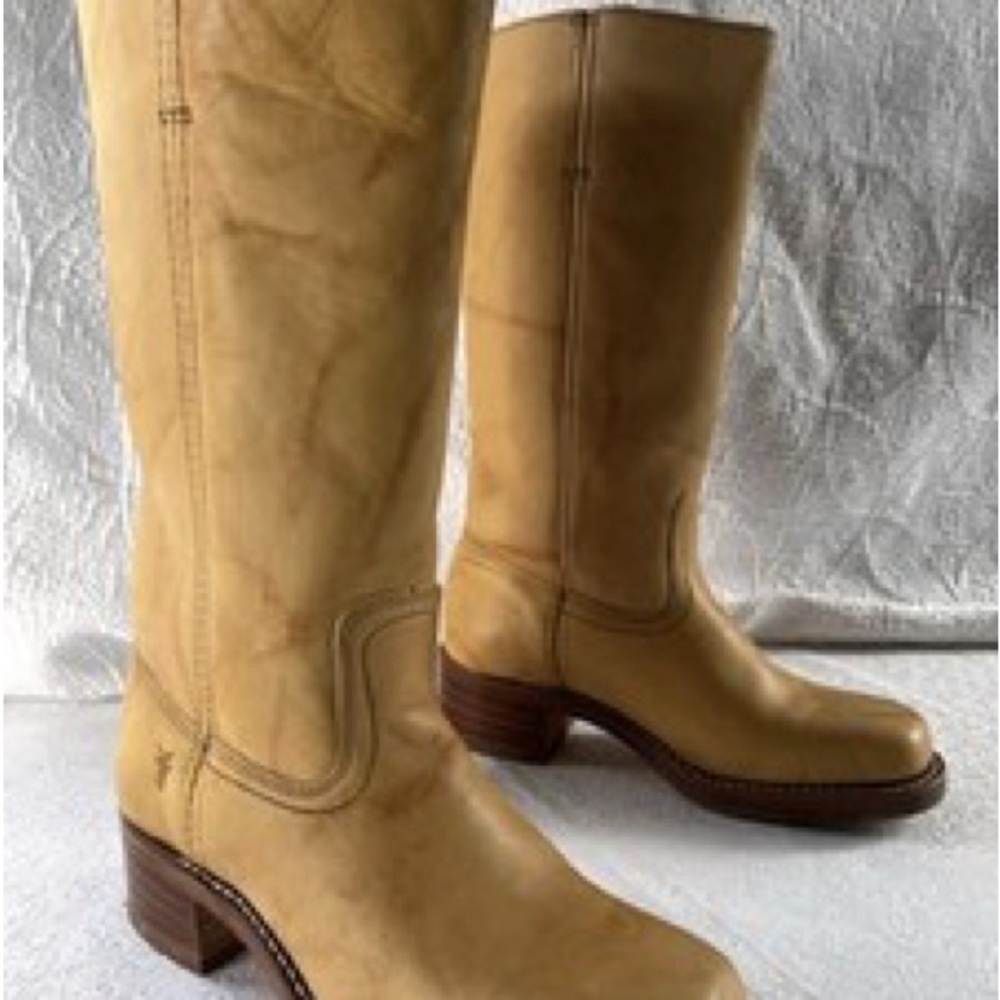 KNOCK OFF Look alike Frye Campus boots in banana - thrifted. Real leather.